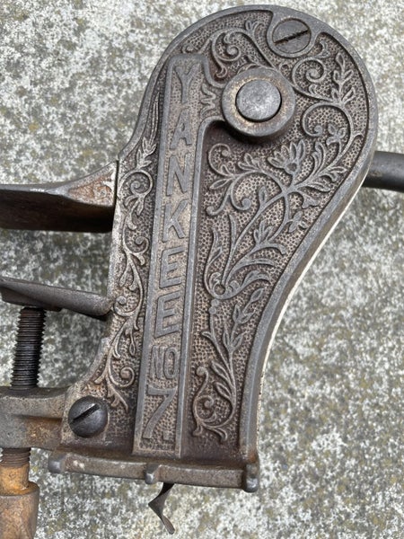 Antique Yankee No. 7 Cast Iron Clamp-On Corkscrew Wine Bottle Opener Carousel 2