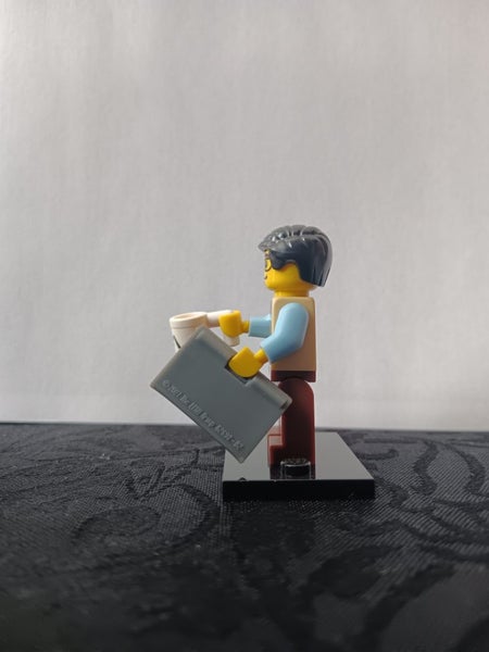 Lego minifigure Computer programmer series 7 Carousel 2