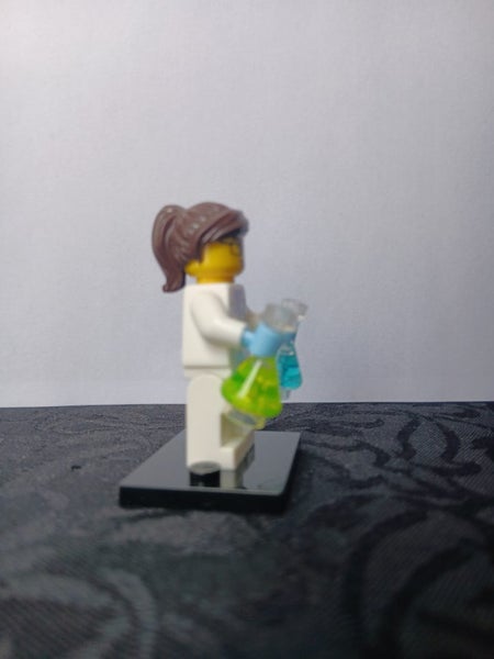 Lego minifigure Scientist series 11 Carousel 4