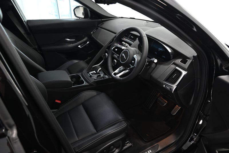2024 Jaguar E-PACE P250 R-Dynamic Se 2.62854330416515111