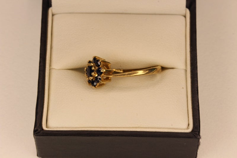 9ct Sapphire ‘Halo’ ring Carousel 2