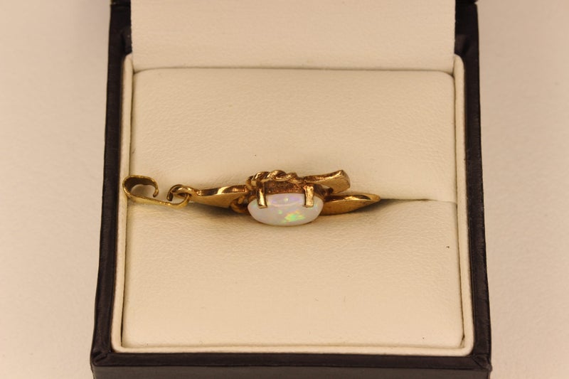 9ct Solid Opal pendant Carousel 2