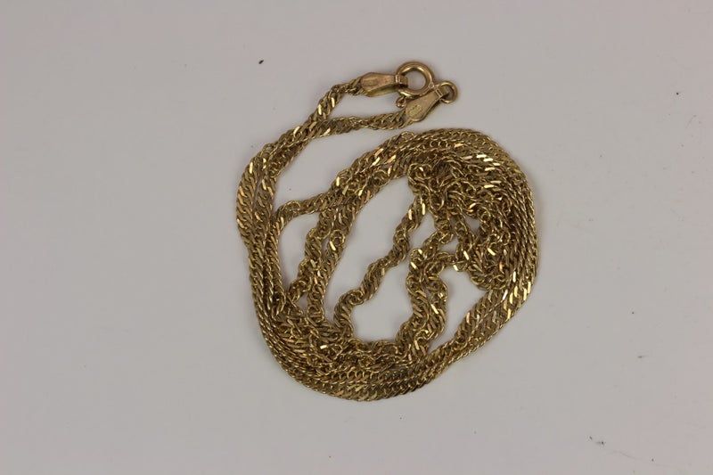 9ct Gold ‘Singapore’ chain Carousel 2