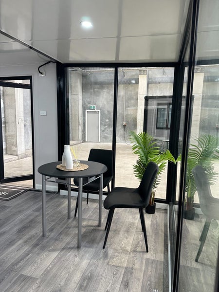 23m2 Floor to Ceiling Glass Studio Cabin62931724315651112