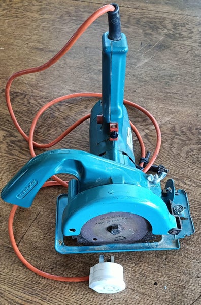 Black And Decker Drill with a 13 cm (5 inch) circular saw attachment. H68V. Carousel 1