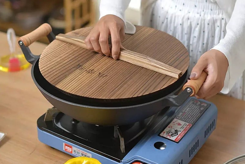 Cast Iron Wok Large With Wooden Handle Promo Snap Deal Carousel 2