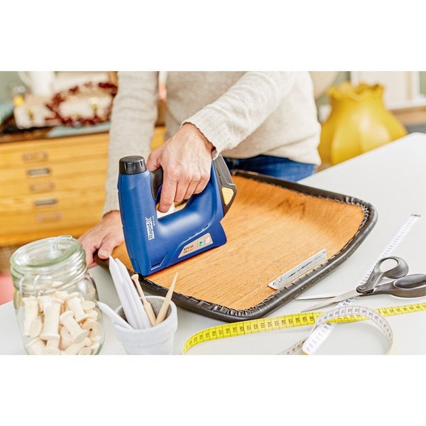 Rapid Cordless Tacker Li-ion Carousel 1