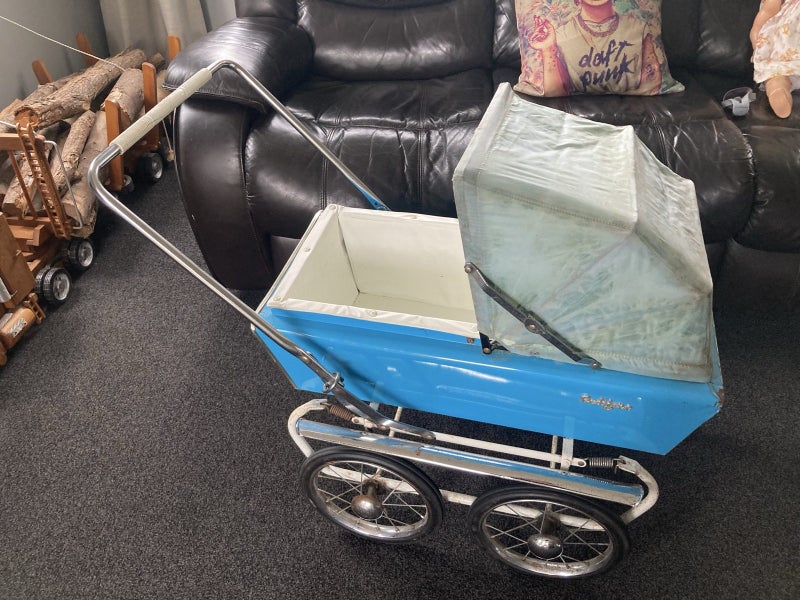 Rare Blue Pedigree Doll Calypso Cyclops? Pram or Stroller Carousel 1