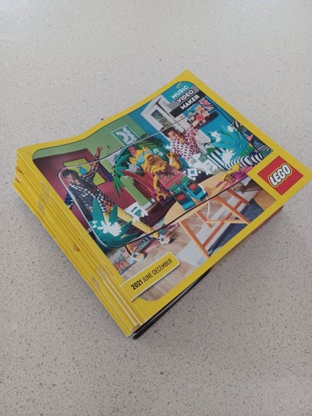 17 x LEGO Catalogues Carousel 1