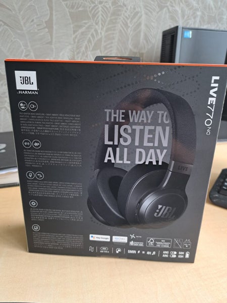 *Brand new* JBL live 700nc headphoness Carousel 2