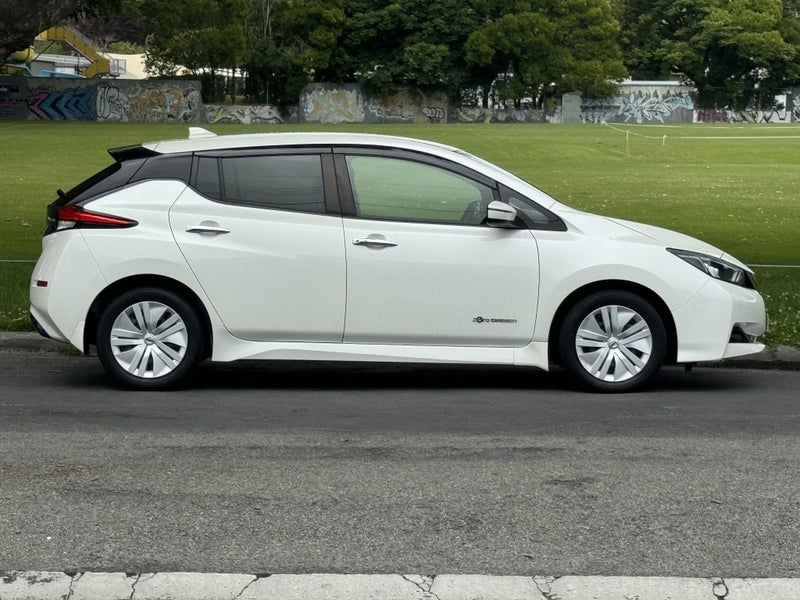 2020 Nissan Leaf S 40kWh - 88.78 % SOH -- APPLE...62866858143874111