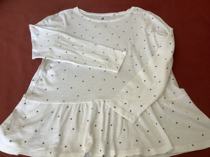 Girls long sleeved top Carousel 1