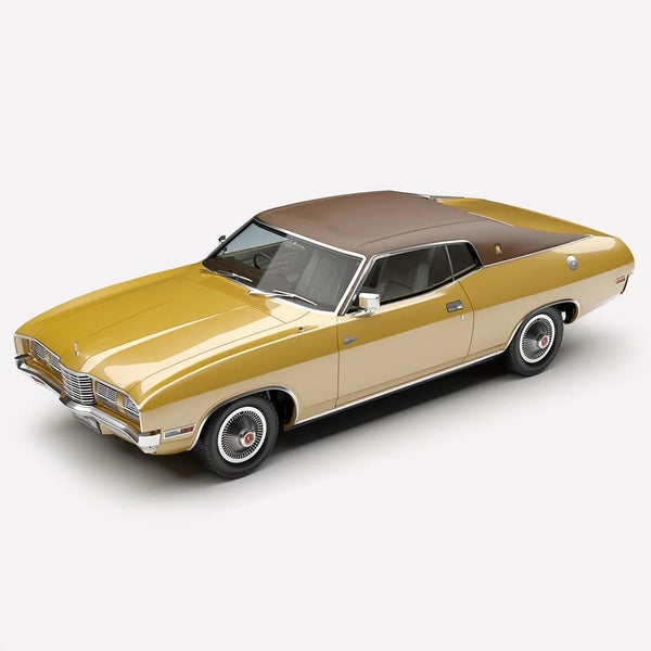 1:18 Ford P4 Landau - Tropic Gold (Pre-order) Carousel 1