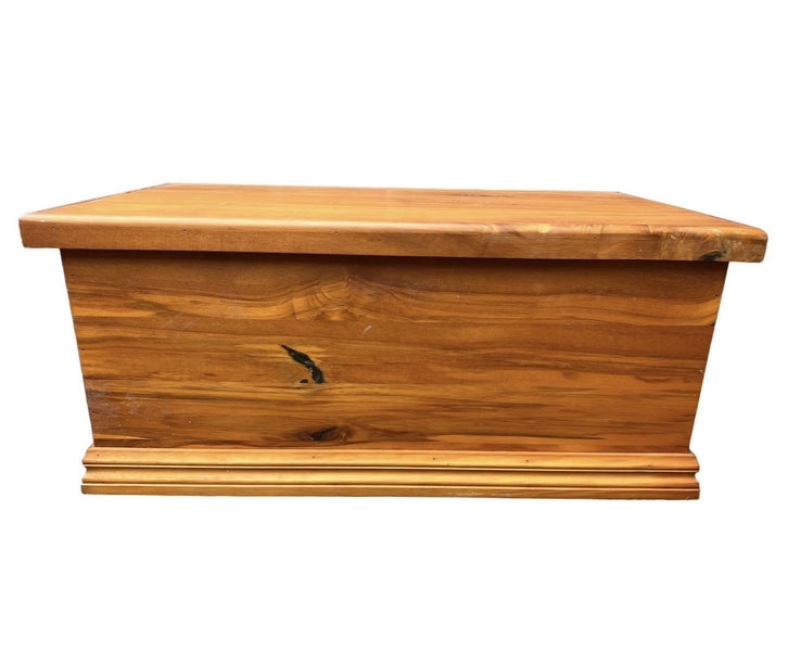 Beautiful solid rimu blanket box- FULLY RESTORED Carousel 2