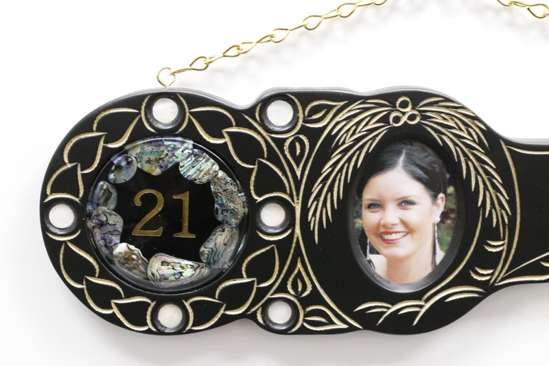 Native Wooden Black 21st key SJ418 with laser engraving Carousel 2