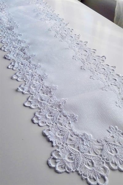 Table Runner White color 40cm x 150cm Carousel 1