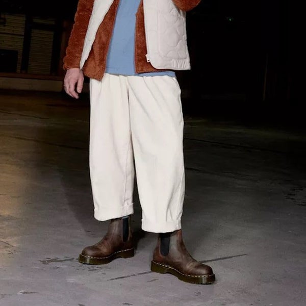 Dr Martens Bex 2976 Chelsea Boot Crazy Horse Dark Brown Carousel 2