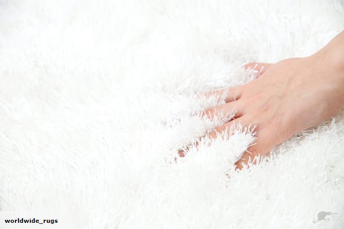 $1 reserve auction - Storm White Rug 2.3x1.6m Carousel 3