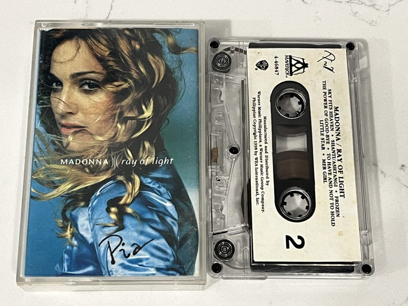 Madonna Ray of Light Cassette Tape Carousel 1
