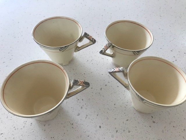 Alfred Meaking Marigold Princess shape cups Carousel 1