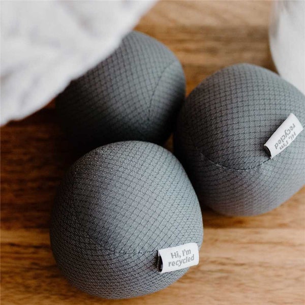 Full Circle Anti Static Dryer Ball Set Grey 3pce Carousel 2