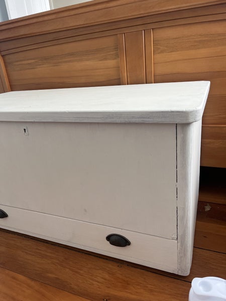 Blanket box / glory box - wood Carousel 2