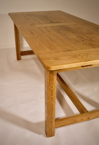 Oak Farmhouse Tables made to order by Studio Rene Jansen62863863870339111