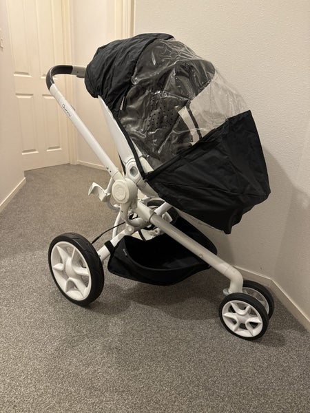 Quinny Moodd Stroller - white with rain cover Carousel 6