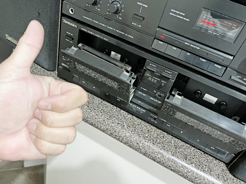 Technics Stereo System (Models SA-X900L, SL-PJ25) Carousel 2