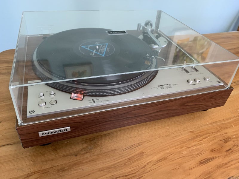 Stunning Pioneer PL-530 Turntable - Incredible Sound! Carousel 2