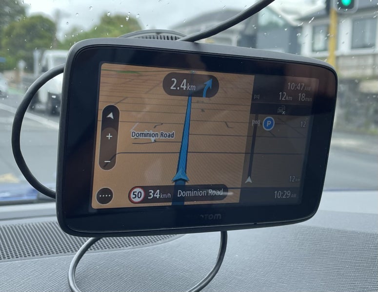TomTom GPS GO520 Wi-Fi & Lifetime World Maps NZ, USA, Europe,Middle East, Asia Carousel 6