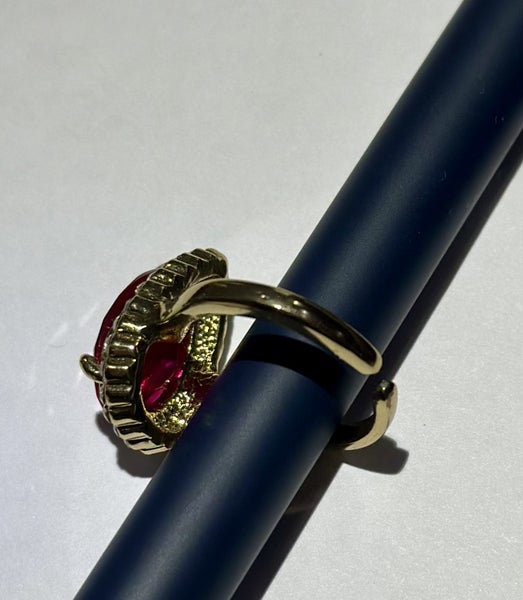 Crystal Red Ring Carousel 2
