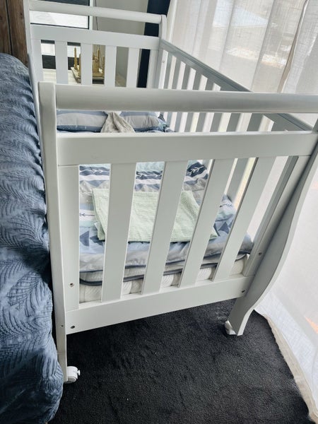 Cot with Mattress from Farmers Carousel 2