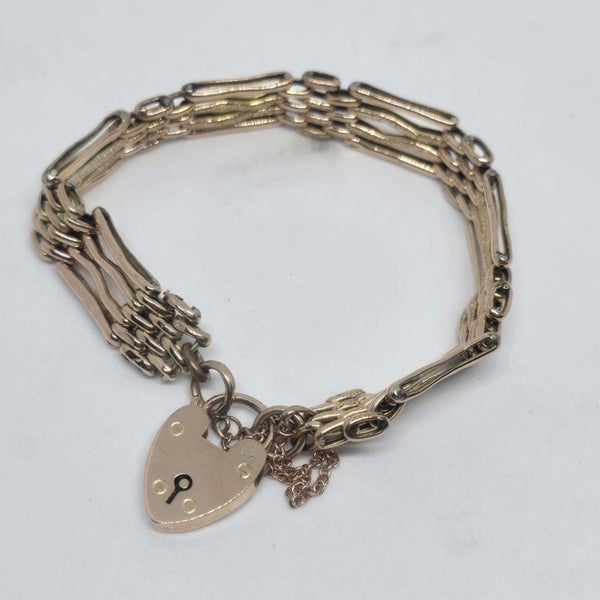 Vintage 9ct Yellow Gold heart locket Bracelet Carousel 1