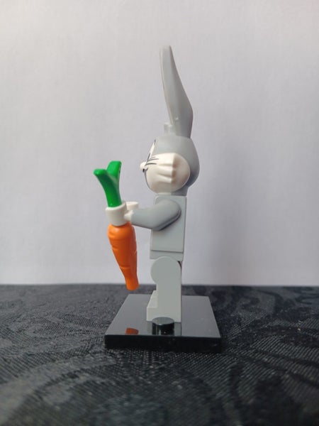 Lego minifigure Bugs bunny looney tunes Carousel 2