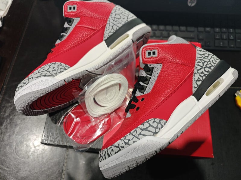 Brand New Nike Air Jordan 3 Retro Red Cement GS Size US 4y Carousel 1