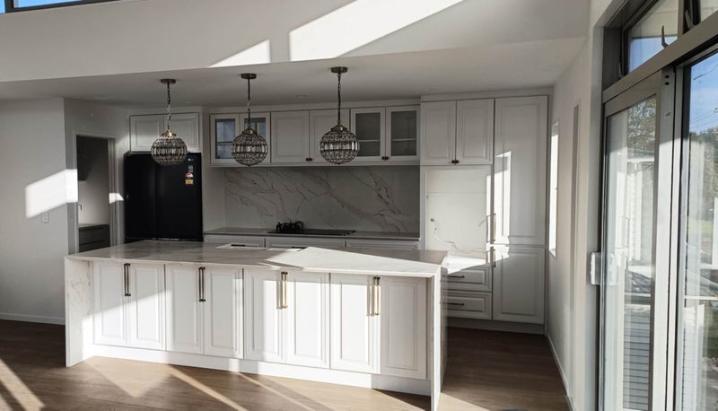 Hampton-style kitchen - Kitchen Cabinet, bench top design and installation Carousel 2