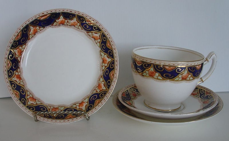 Old 4 Piece Tea Drinking Set Carousel 1