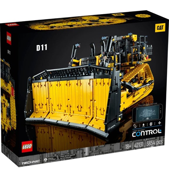 Lego Technic 42131 Cat D11 Bulldozer Carousel 1