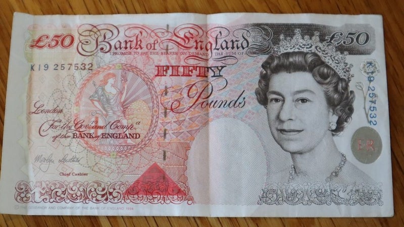 $100 NR Vintage 50 Pound note 1995 - collectable out of circulation Carousel 2