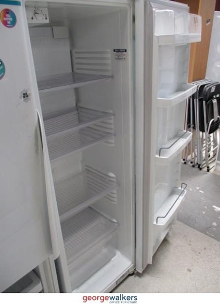 PR5574 - White Fisher & Paykel Refrigerator Carousel 5