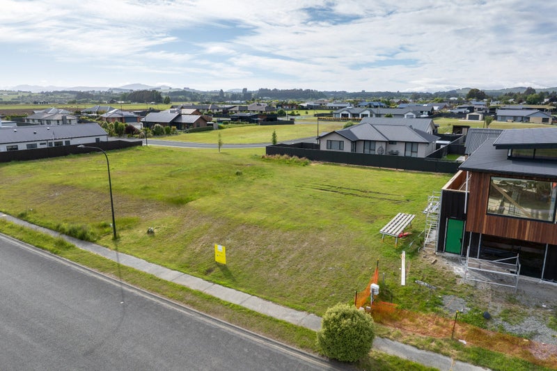 Build your dream home with views to match62865840723457113