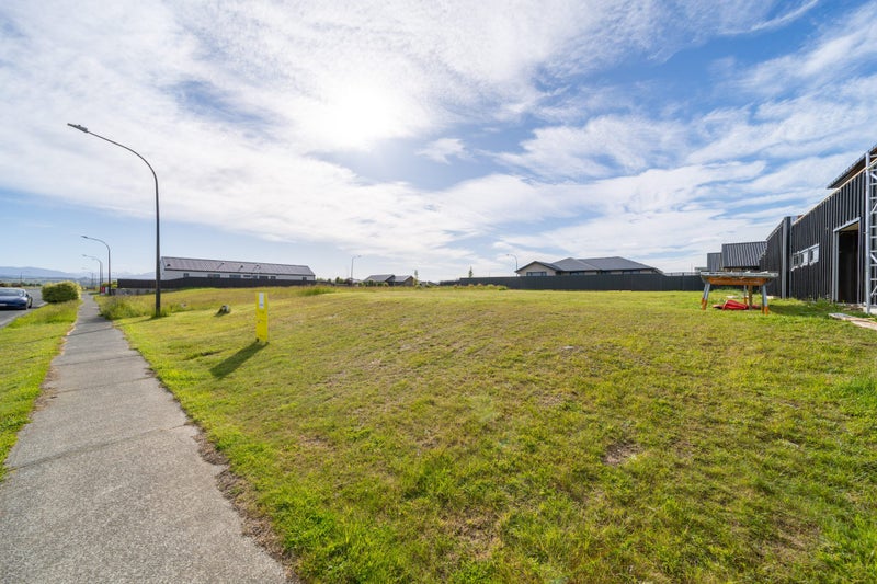 Build your dream home with views to match62865840723457114