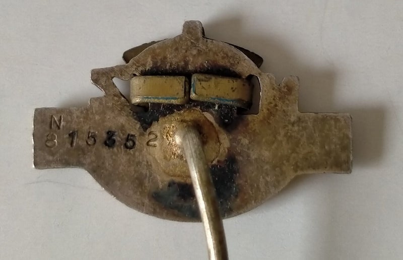 NZ RETURNED SERVICES ASSOCIATION 46/47 BADGE-PIN - CLEARANCE SALE Carousel 4