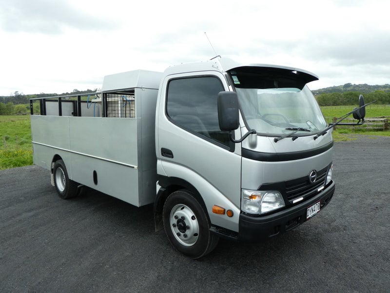 2007 HINO DUTRO TYRE/SPECIALISED SERVICE TRUCK62865837374851111