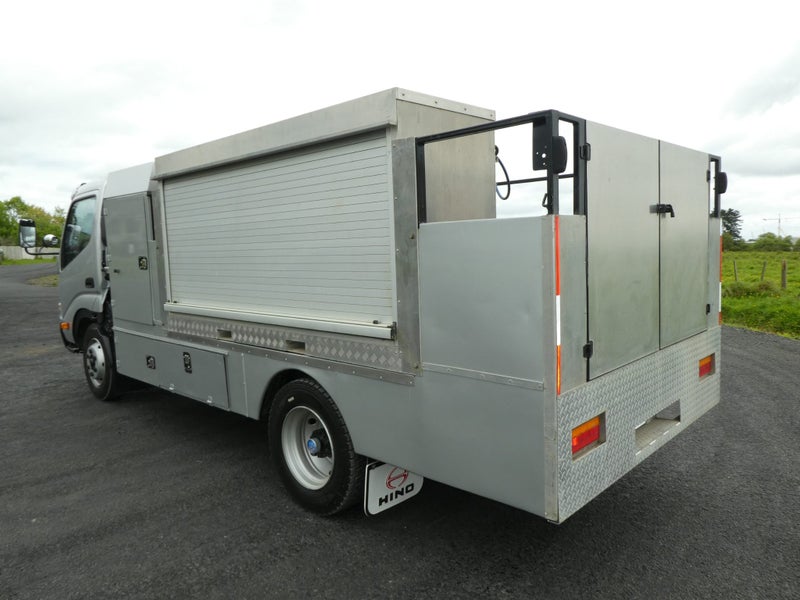 2007 HINO DUTRO TYRE/SPECIALISED SERVICE TRUCK62865837374851114