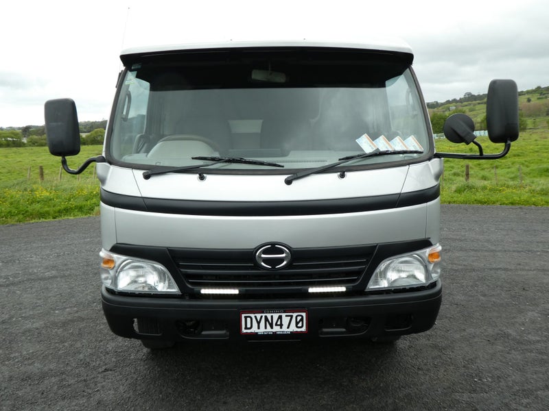 2007 HINO DUTRO TYRE/SPECIALISED SERVICE TRUCK62865837374851112