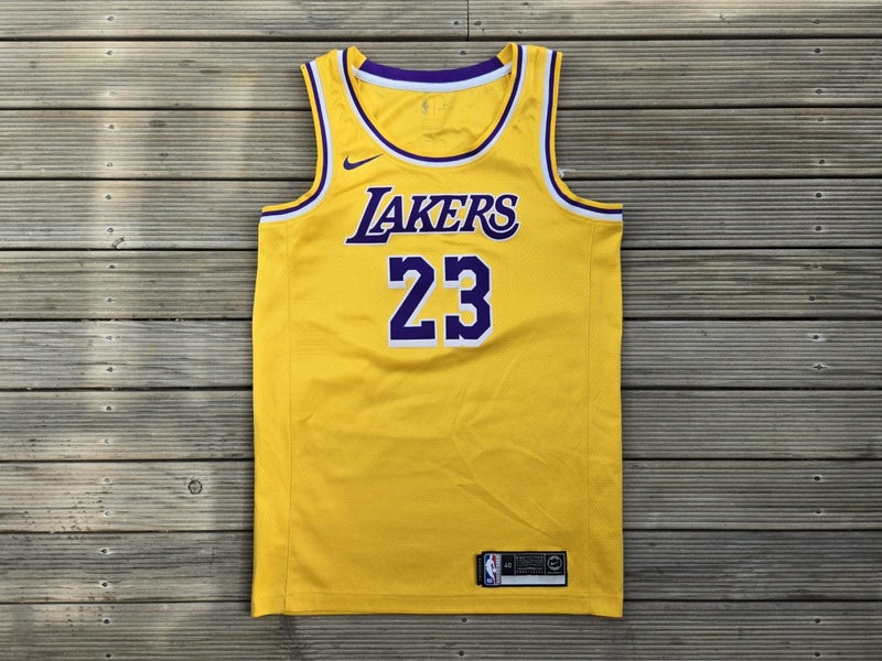 Lebron James - NBA LA Lakers Swingman Jersey (Icon Edition) - S Carousel 1