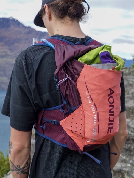 AONIJIE 18L Hydration Vest - Ultra Carousel 2