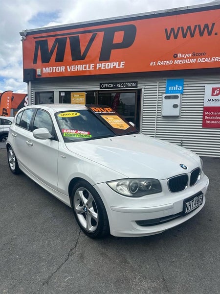 2011 BMW 120i62863264400131111